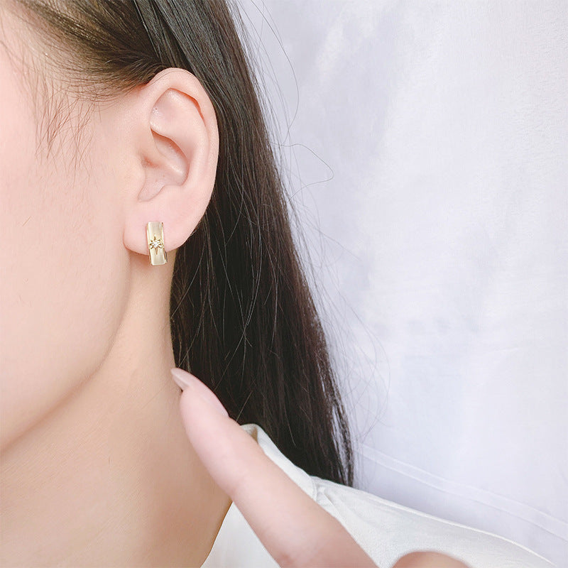 Shell Earrings Women Retro Style Lightning Diamond Earrings