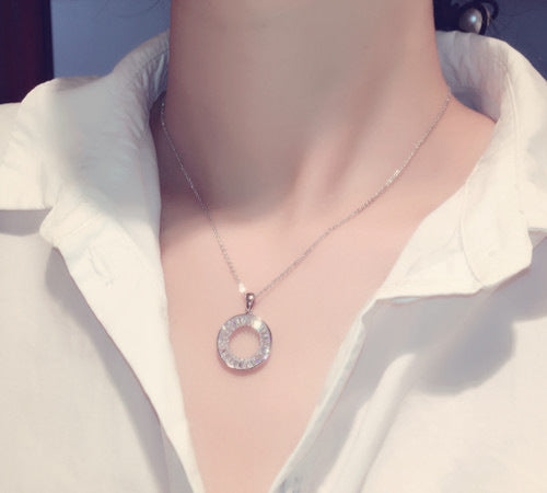 Fashion Trend Super Flash Set Diamond Round Temperament Versatile Clavicle Necklace Short Money
