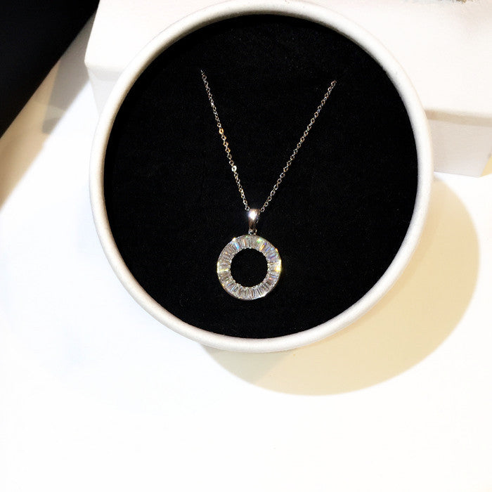 Fashion Trend Super Flash Set Diamond Round Temperament Versatile Clavicle Necklace Short Money