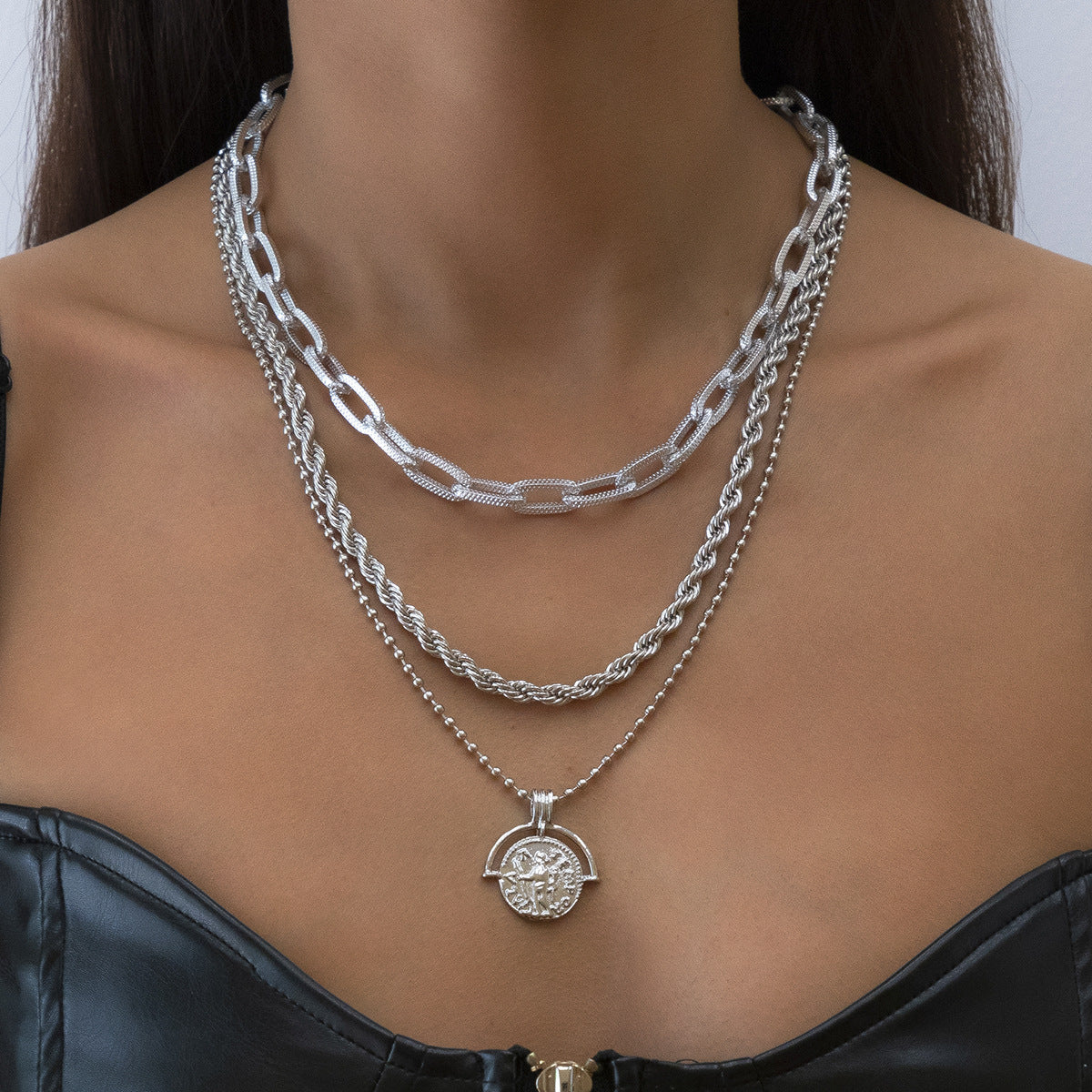 Hip-Hop Punk Style Metal Square Clavicle Necklace Women