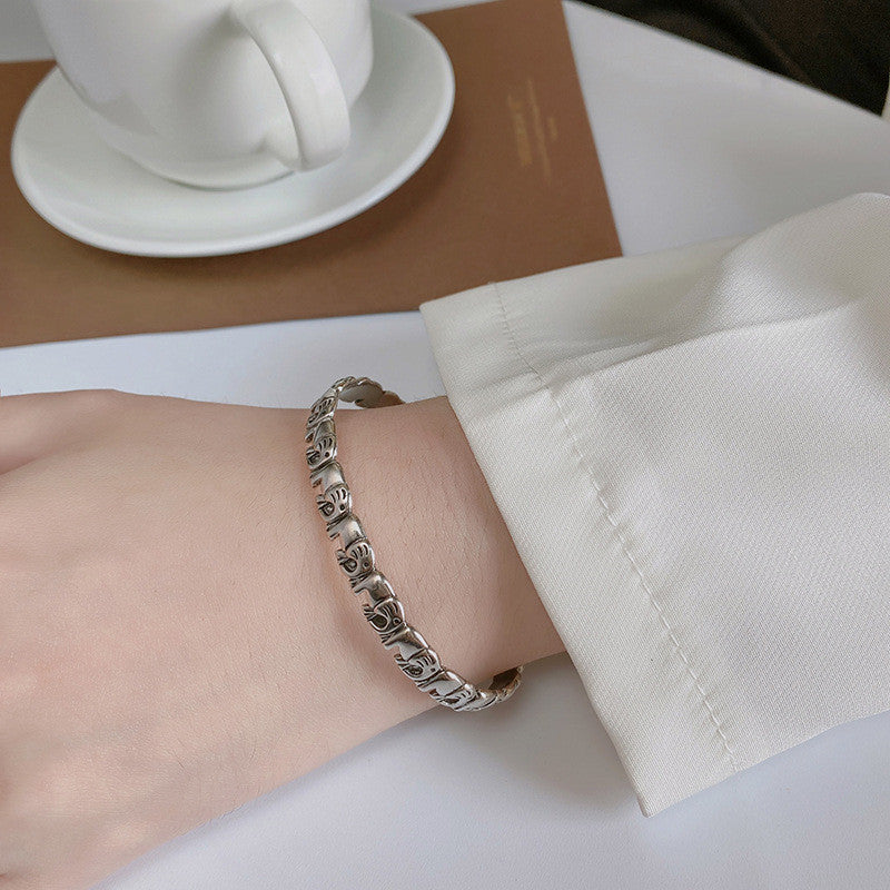 Old Fashioned Small Elephant Bracelet