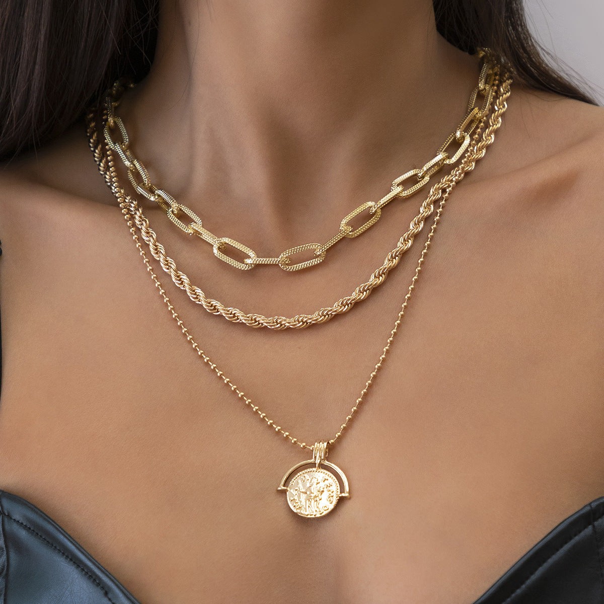 Hip-Hop Punk Style Metal Square Clavicle Necklace Women