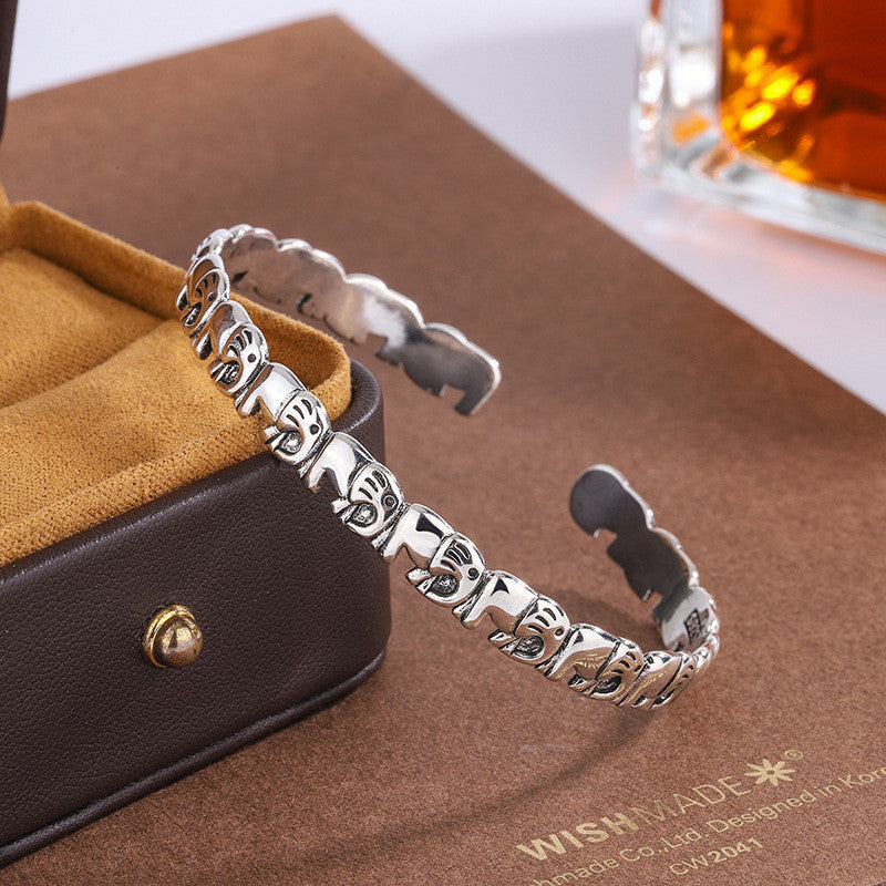 Old Fashioned Small Elephant Bracelet