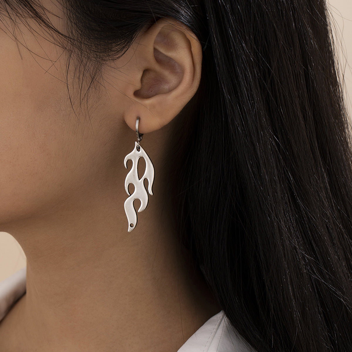 Retro Punk Style Hollow Flame Earrings Women
