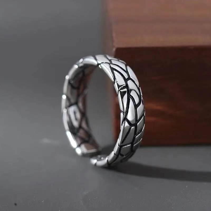 Vintage Old Wind Crack Open Ring