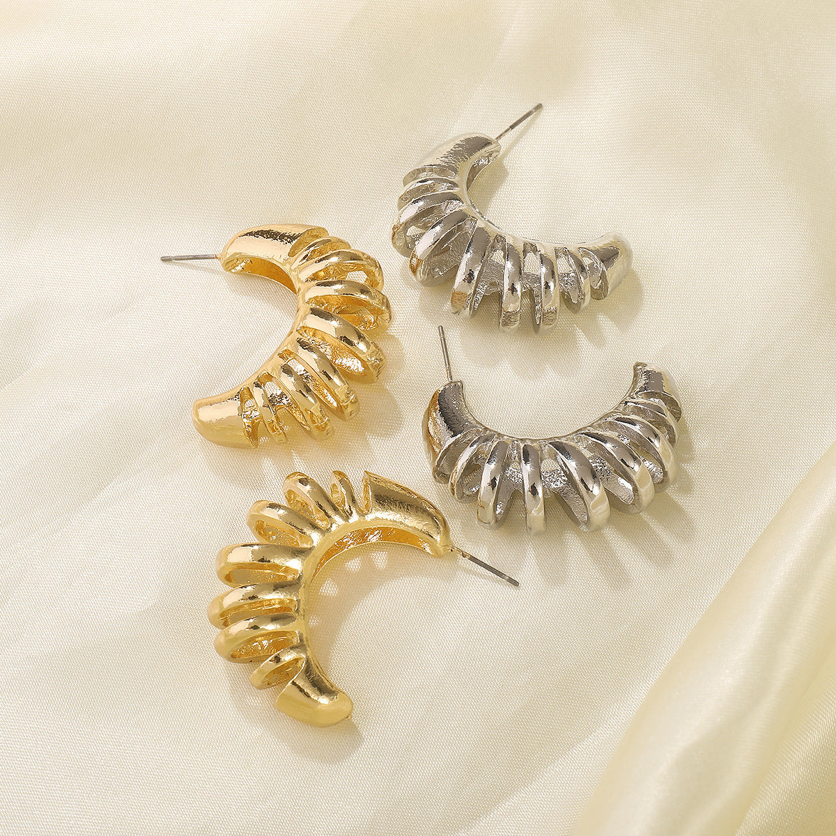 Cold Style Retro Hollow Stud Earrings Women