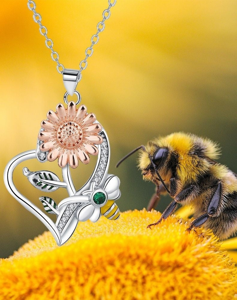 Garden Style Jewelry Bee Style On Sunflower