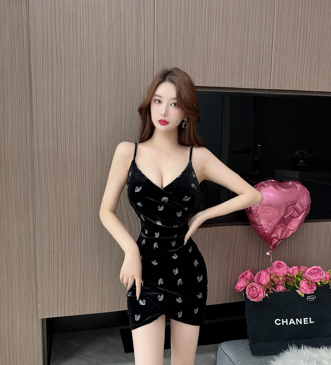 Women's Fashion Suspenders Cross Gold Velvet Printed Short Hip-hugger Base Strap Dress