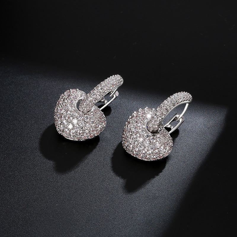 Temperament Style Diamond-studded Peach Heart Earrings Design Style