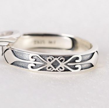 Long-distance Love Gift Opening To Make Old Moonstone Couple Ring