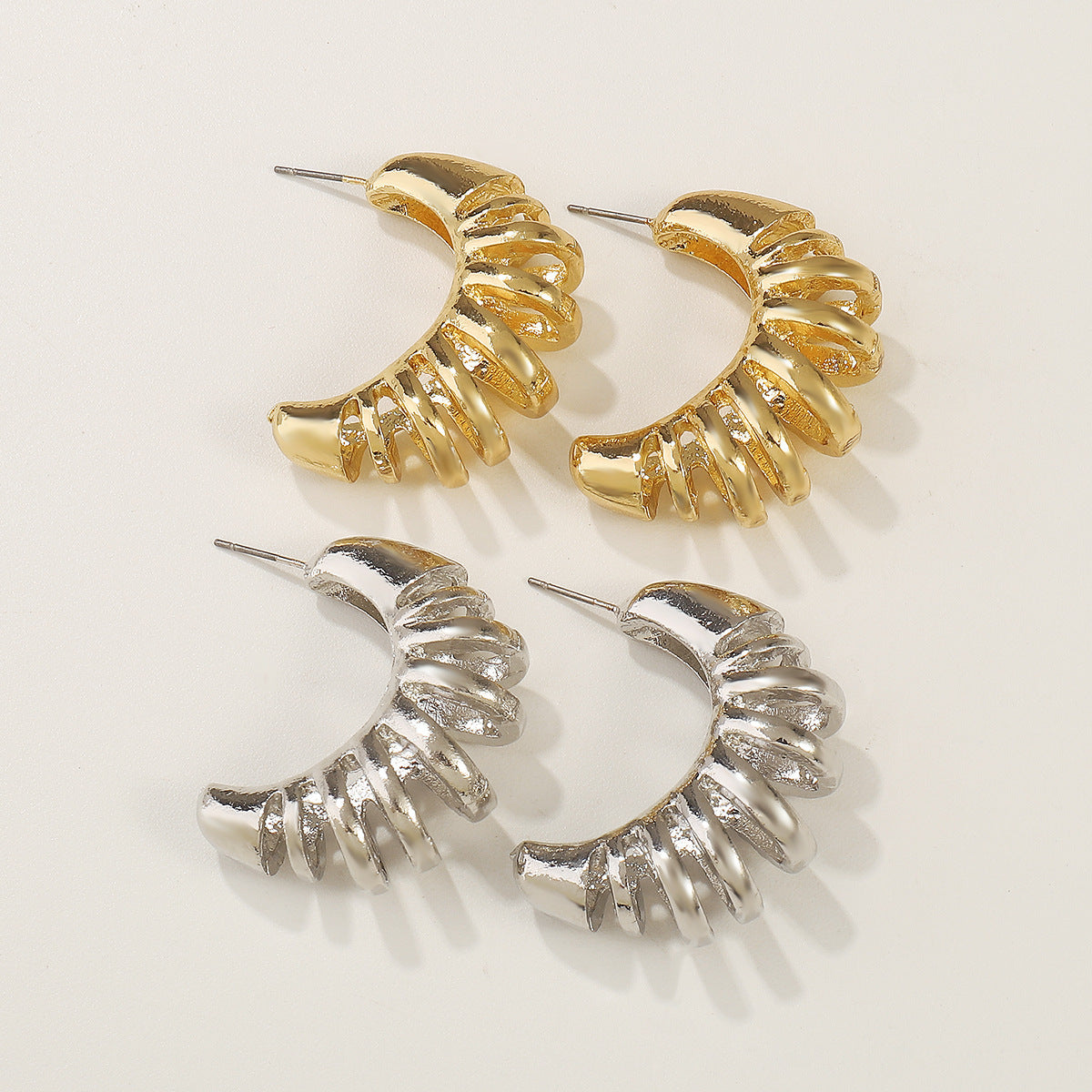 Cold Style Retro Hollow Stud Earrings Women